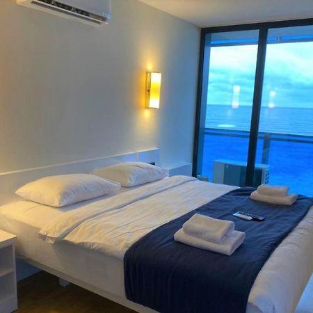 Sea View Aparthotel In Батуми Экстерьер фото