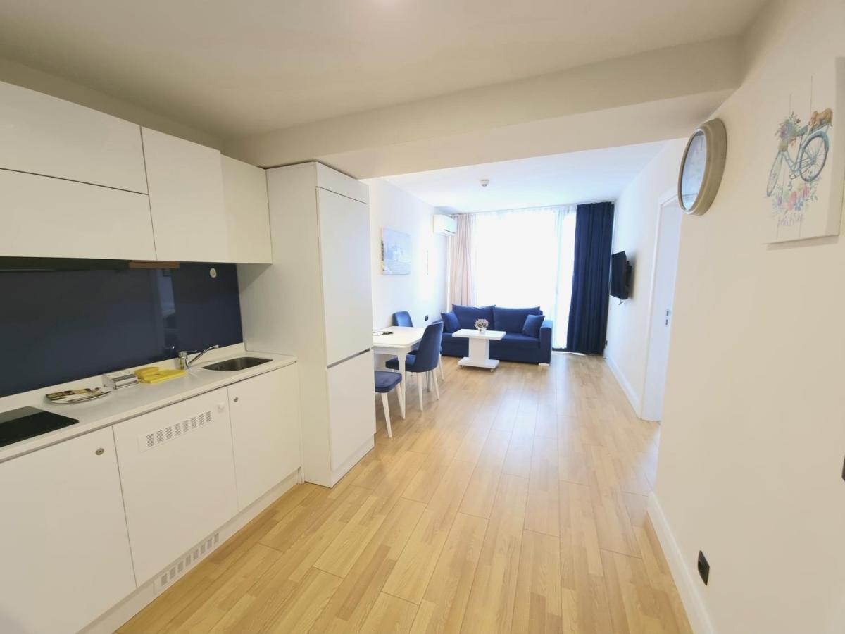 Sea View Aparthotel In Батуми Экстерьер фото