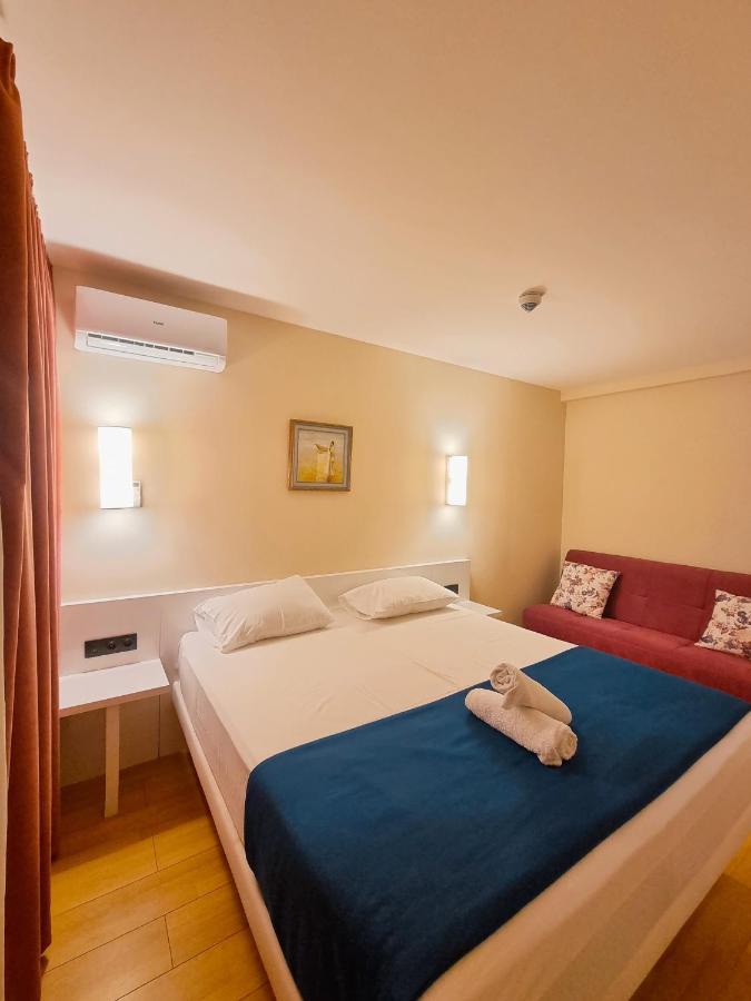 Sea View Aparthotel In Батуми Экстерьер фото