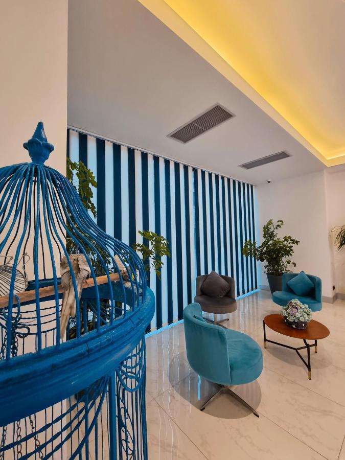 Sea View Aparthotel In Батуми Экстерьер фото