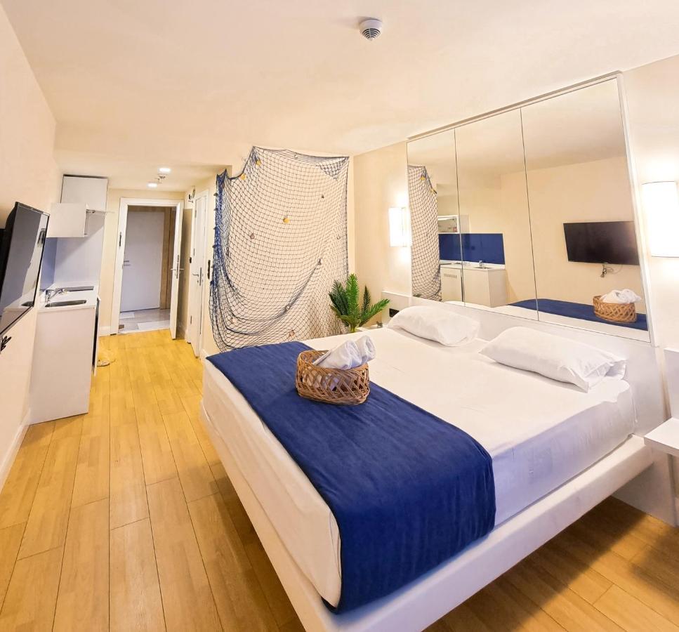 Sea View Aparthotel In Батуми Экстерьер фото