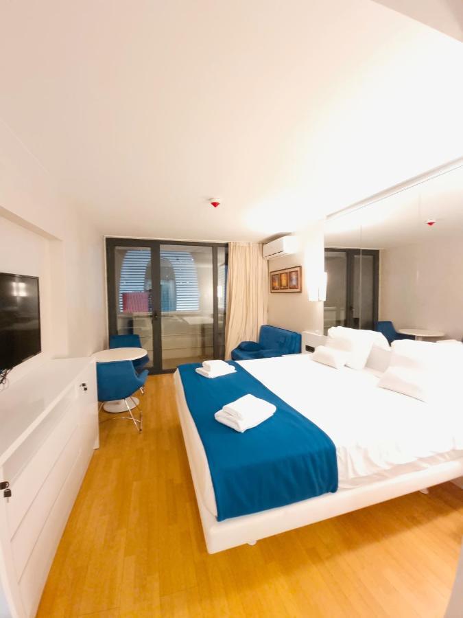 Sea View Aparthotel In Батуми Экстерьер фото