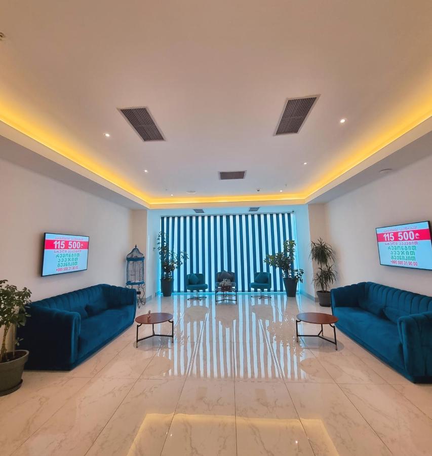Sea View Aparthotel In Батуми Экстерьер фото