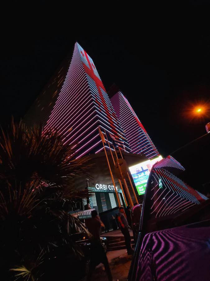 Sea View Aparthotel In Батуми Экстерьер фото